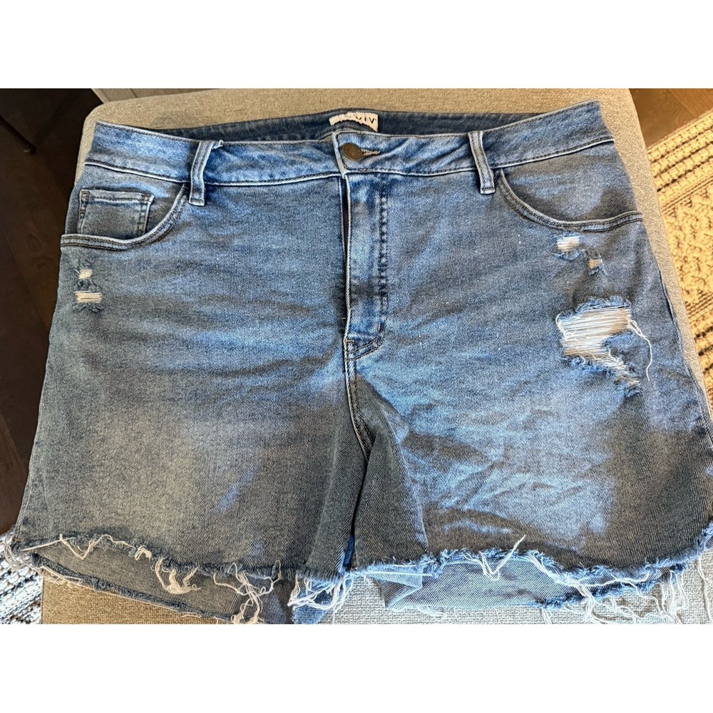 Ava Viv woman's Shorts‎ size 16w